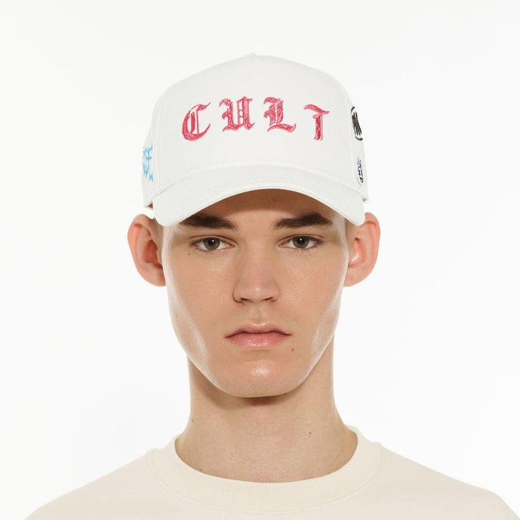 LOGO MESH BACK TRUCKER HAT "CULT COMMUNITY"